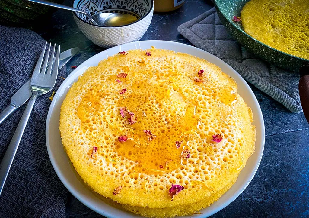 Baghrir, Marokkaanse duizend-gaatjes pannenkoek, Recept baghrir, Natura Induction pan, Pan zonder teflon, Green pan, Groene pan, Winactie groene pan, Duurzame pan, Puur Mieke ervaringen, Ervaringen teflonvrije pan, Ervaring Green Pan, Review Natura pan, Hoe maak je baghrir, Glutenvrije pannenkoekjes, Vegan recepten, Lekkere glutenvrije recepten, Lekkere vegan pannenkoekjes, Welke pan voor baghrir, Ramadan recepten, Marokkaanse recepten,