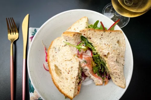 Antwerpen, Antwerpen Zuid, Brunchtips, Gezond lunchen Antwerpen, Goedkoop lunchen Antwerpen, Hip lunchen Antwerpen, Hotspots Antwerpen, Lekker eten in Antwerpen, Leuke eetadresjes in Antwerpen, Leuke restaurants in Antwerpen, Lunchen Antwerpen centrum, Lunchen Antwerpen Eilandje, Lunchen Antwerpen Meir, Lunchen Antwerpen terras, Lunchen Antwerpen zondag, Lunchen Antwerpen Zuid, Lunchen in Antwerpen, Lunchen in centum Antwerpen, Lunchtips, Antwerpen Tips, Antwerpen, Weekendje Antwerpen Zurenborg Antwerpen, Berchem,