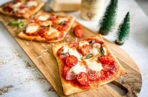 Molisana Pizza Sauce, Molisana waar te koop, Pizza saus, Kant en klare pizza saus, Mini pizza maken, Kersthapjes kerstborrel, Makkelijke kersthapjes, Makkelijke kerstrecepten, Zelf snel pizza maken, Hoe maak je zelf een pizza, Pizzadeeg kopen, Goede pizzasaus, Apero, Inspiratie voor de apero,