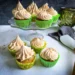 Recept Bananenbrood cupcakes, Kaneelcrème, Frosting cupcake, Cupcake met roomkaas, Botercrème maken, Muffins met banaan, Luchtige botercreme, Lekkere cupcakes recept, Hoe maak je cupcakes, Cupcakes met cakemeel, Muffins van cakemeel, Basisrecept cupcakes, Cupcakes bakken, Vanille cupcakes, Cupcakes versieren,