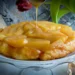 Tarte Tartin met peren, Karamelsaus, Recept tarte tatin, Hoe maak je tarte tatin, Omgedraaide taart, Saus tarte tatin, Karamel saus met rum, Roomkaas in karamelsaus, Variant Tarte Tatin,