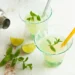 Zomerse Munt Margarita's, Recept Margarita's, Klassieke Margarita cocktail, Zomer cocktail, Hoe maak je een Margarita, Welke sterke drank zit er in een Margarita, Mexicaanse cocktail, Margarita ingrediënten, Margarita met Cointreau, Zeeuwsche Zoute, Beste zout voor Cocktail randje, Pure natuur zout, Grof zeezout, Rock Salt, Sierra Tequila, Welke tequila voor Margarita, Geschiedenis van de Margarita, Waar is de Margarita cocktail ontstaan. Zoete Margarita recept,