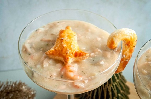 Zalm ragout, Pasteitje met zalm, Bouche la reine, Koninginnenhapje, Vol au vent, Voorgerecht kerst, Zalmragout,