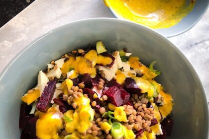 Gezonde salades, Gezonde zomersalade, Recept linzen, Recept linzensalade, Salade rode biet, Snelle salade, Snellen en gezonde salade, Vegetarische salade, Waar zijn bieten goed voor, Waar zijn lente-uien goed voor, Waar zijn linzen goed voor