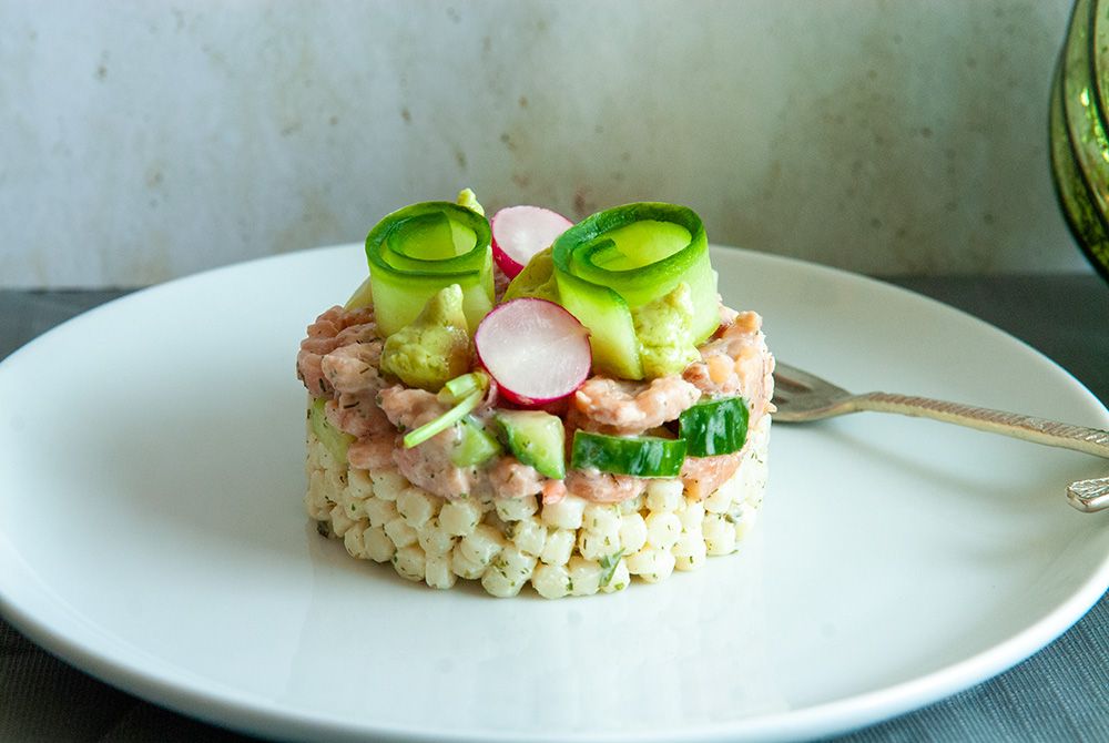 Garnalen, zalm en couscous taartje, Voorgerecht, Feestelijke gerechten, Feestelijke recepten, Recept met Parelcouscous, Makkelijk recept, Kerstrecept, Alternatief voor garnalencocktail, Gerecht met parelcouscous, Simpele feestrecepten,