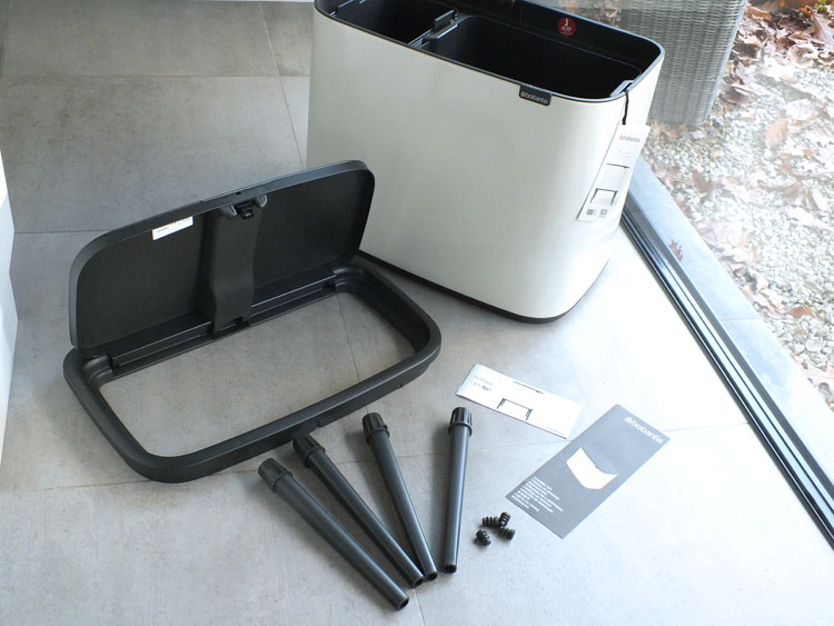 Biologisch afbreekbaar, Bo Touch Bin Brabantia, Brabantia Design, cradle to cradle certificering, Duurzaam, Duurzame afvalbak, Duurzame prullenbak, PerfectFit afvalzak, Review Brabantia Bo Bin,