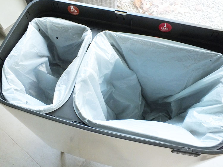 Biologisch afbreekbaar, Bo Touch Bin Brabantia, Brabantia Design, cradle to cradle certificering, Duurzaam, Duurzame afvalbak, Duurzame prullenbak, PerfectFit afvalzak, Review Brabantia Bo Bin,