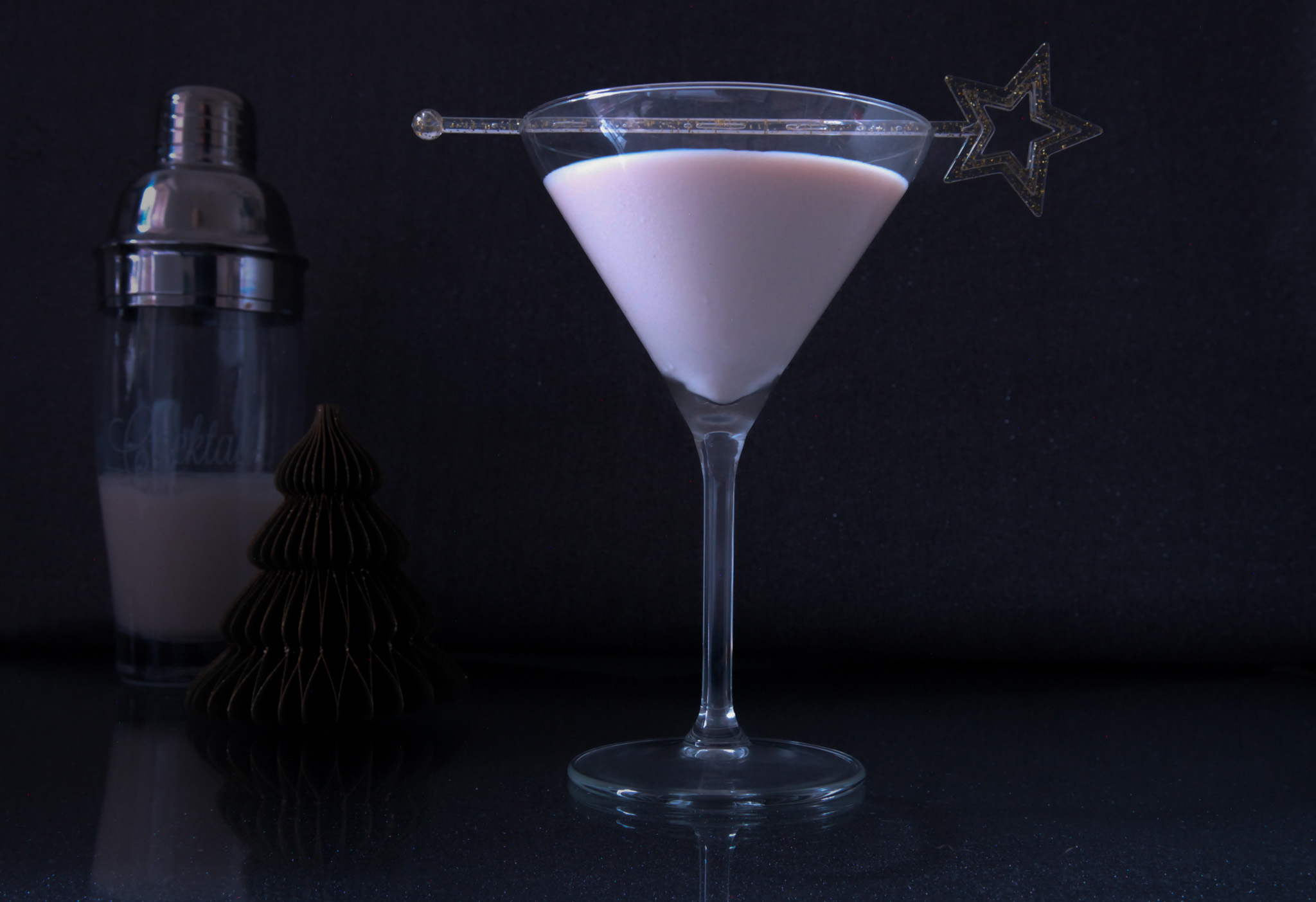 Cocktail Disaronno velvet, Disaronno Velvet, White Espresso Martini, Kerstcocktail, Recept white Espresso martini, Wintercocktail,