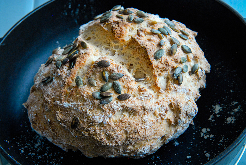 Zelf glutenvrij brood maken, Glutenvrij brood recept, Glutenvrij brood bakken, Recept voor lekker glutenvrij brood, Lekker glutenvrij brood, Glutenvrije recepten, Glutenvrij leven, Broodrecept, Broodmix glutenvrij, Welke broodmix,
