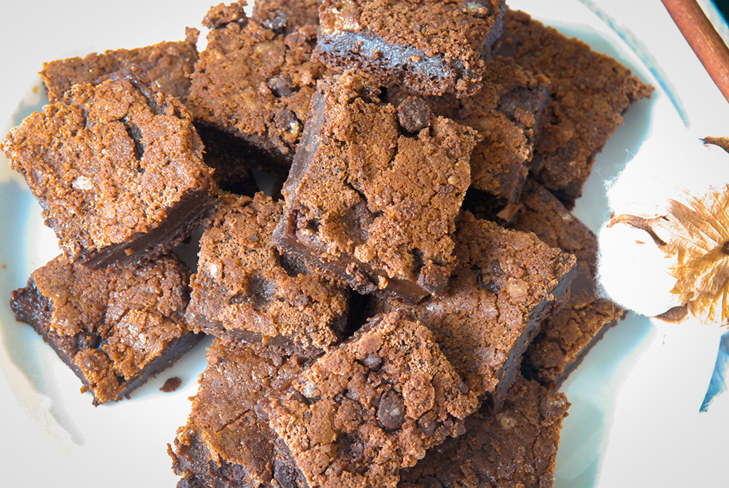 Hawaiiaans recept, Hawaiiaanse lekkernij, Japans recept, Japans recept, Japanse lekkernij, Kleefrijst, Mochi Mochi, Brownie glutenvrij, Mochiko meel recept, Wat is een Mochi, Hoe maak je een Mochi,