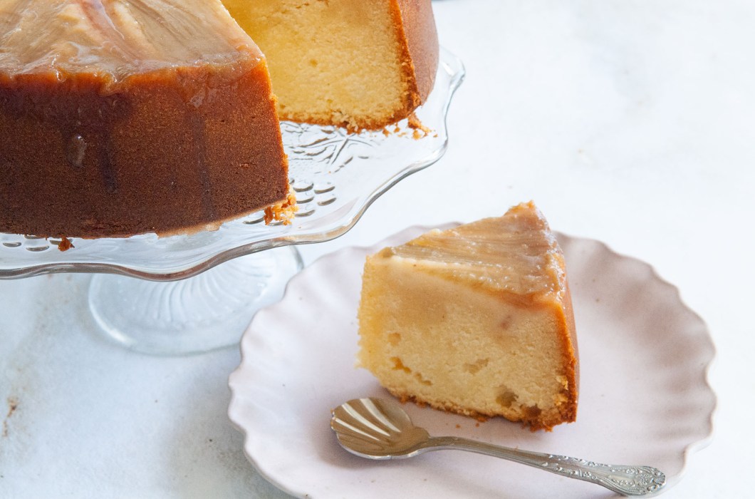 Rabarber ondersteboven taart, Glutenvrije taart, Taart met rabarber, Glutenvrije cake, Zelk glutenvrije cake bakken, Taart met cointreau, Taart bakken met Schar, Tarte Tatin,