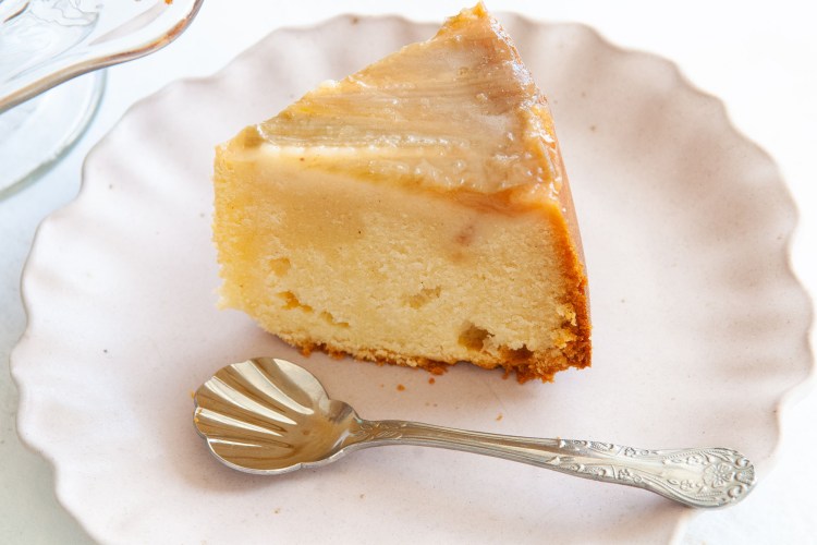 Rabarber ondersteboven taart, Glutenvrije taart, Taart met rabarber, Glutenvrije cake, Zelk glutenvrije cake bakken, Taart met cointreau, Taart bakken met Schar, Tarte Tatin,