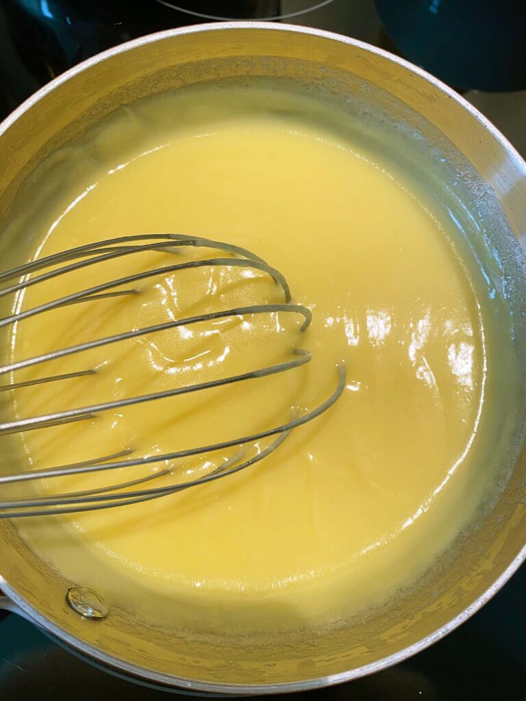 Recept Pasen, Paasrecept, Paasnestjes maken, Meringue nestjes, Lemoncurd recept, Lemoncurd maken, Bergamot vrucht, Citruscurd, Leuke Paasrecepten, Feestrecepten, Bergamotcurd 