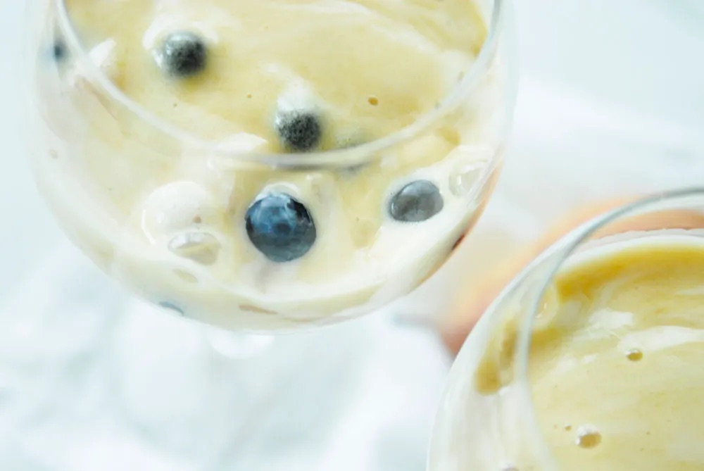 Foodybox, Kerstdessert, Kerstrecept, Kroon op het Werk, Peren Sweet Sensation, Sabayon, Zabaglione, Zoete sherry, Sherry saus, Hoe maak je Sabayon, Recept voor Sabayon, Oorsprong Sabayon, Sabayon met sherry, Sabayon met peren, Dessert met peren,