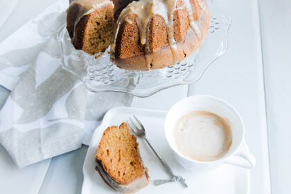 Yoghurt citroencake, Citroenglazuur, Glutenvrij Lactosevrij, Citroencake, , Paasinspiratie, Paasbrunch, Taart met citroen, Glutenvrije citroencake, Lactosevrije citroencake, Luchtige cake, Sappige cake,