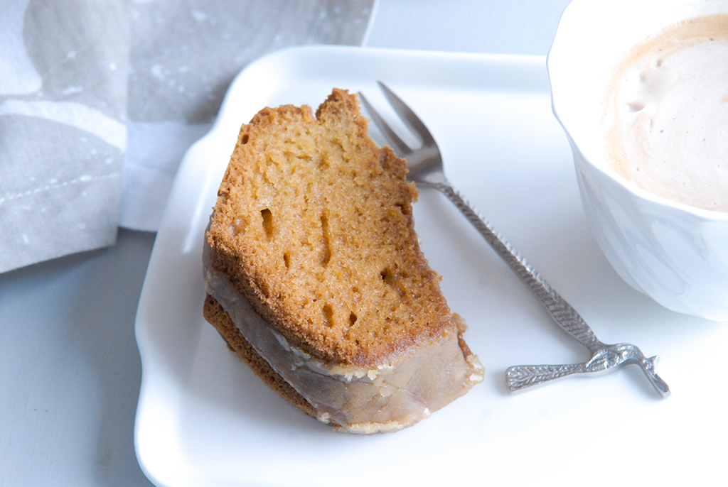 Yoghurt citroencake, Citroenglazuur, Glutenvrij Lactosevrij, Citroencake, , Paasinspiratie, Paasbrunch, Taart met citroen, Glutenvrije citroencake, Lactosevrije citroencake, Luchtige cake, Sappige cake,