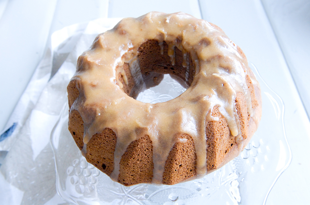 Yoghurt citroencake, Citroenglazuur, Glutenvrij Lactosevrij, Citroencake, , Paasinspiratie, Paasbrunch, Taart met citroen, Glutenvrije citroencake, Lactosevrije citroencake, Luchtige cake, Sappige cake,